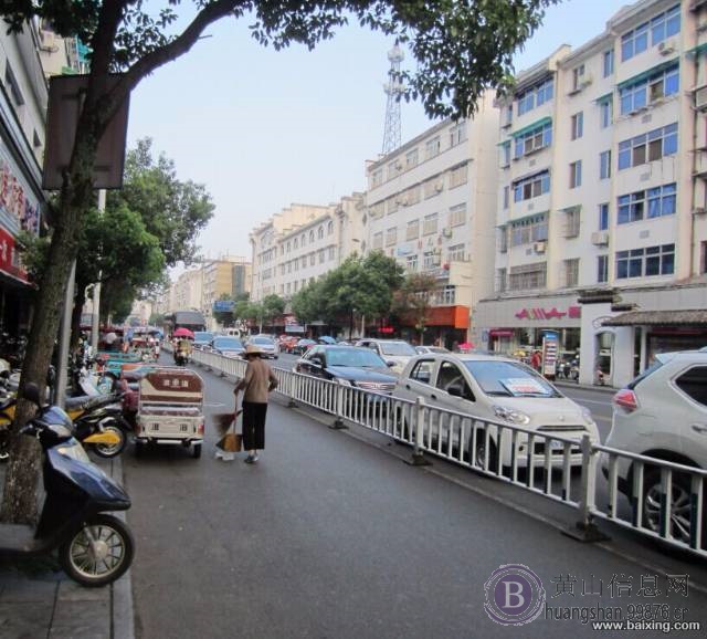 延安路中间地段二层店面出售